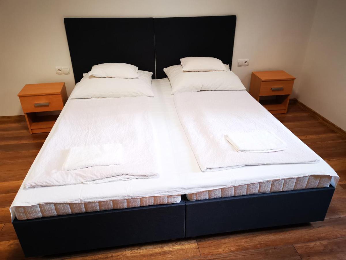 Mate Apartman 久洛 外观 照片